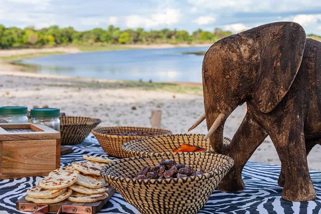 African Monarch Lodges Sundowners